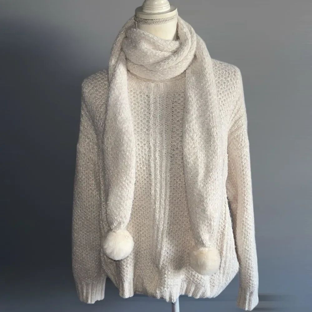 Hem & Thread Sweater and Scarf Set!